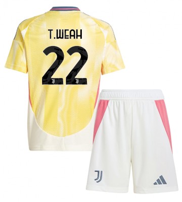 Juventus Timothy Weah #22 Borta Kläder Barn 2024-25 Kortärmad (+ Korta byxor)